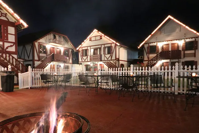 Alpine Village Inn Helen GA 4