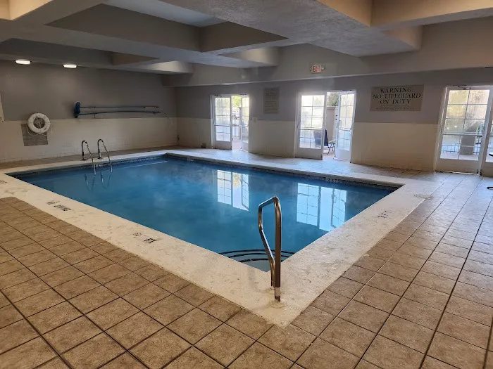 Country Inn & Suites by Radisson, Helen, GA 4