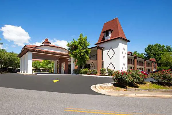 Days Inn by Wyndham Helen 4