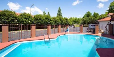 Days Inn by Wyndham Helen