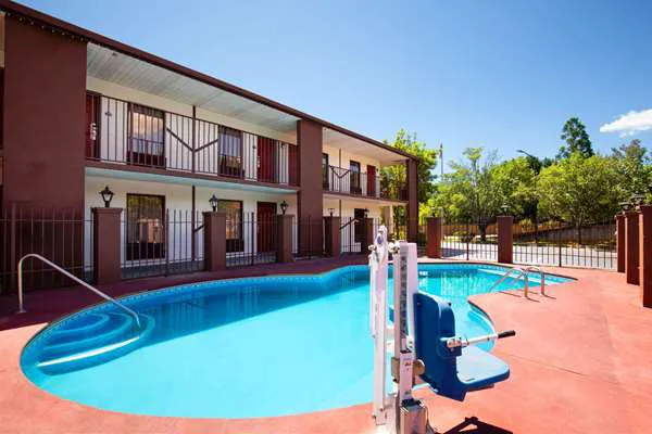 Days Inn by Wyndham Helen 4