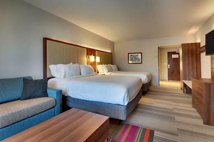 Holiday Inn Express & Suites Helen by IHG 4