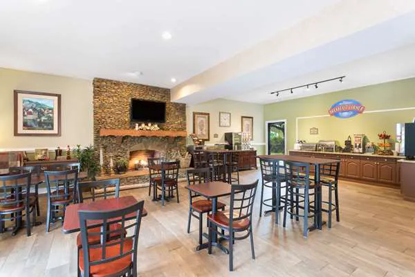Baymont by Wyndham Helen 4