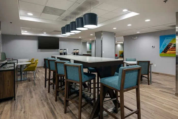 Hampton Inn & Suites Alpharetta Roswell 4