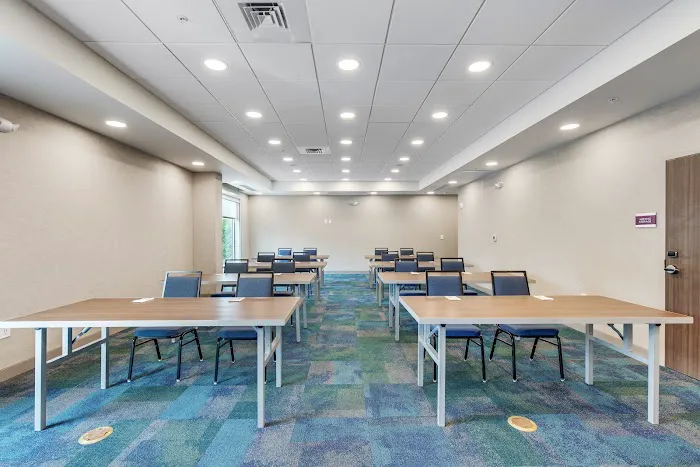 Home2 Suites by Hilton Roswell, GA 4