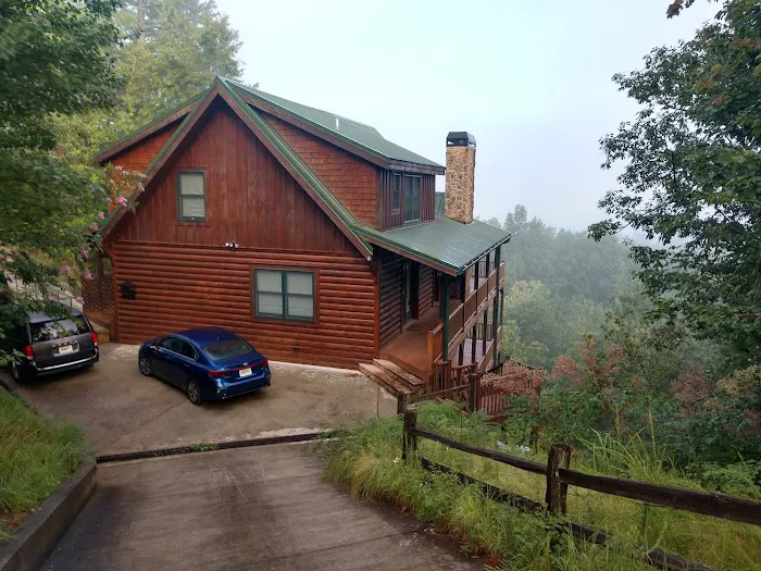 Mountain Majesty Cabin 4