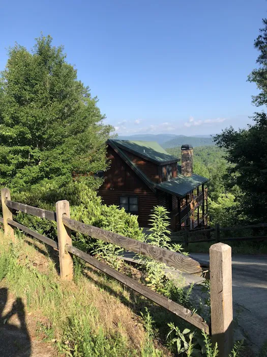 Mountain Majesty Cabin 4