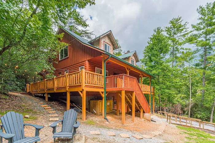 Cross Creek Hideaway Cabin 4