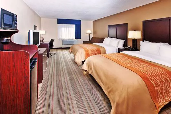 Comfort Inn 4