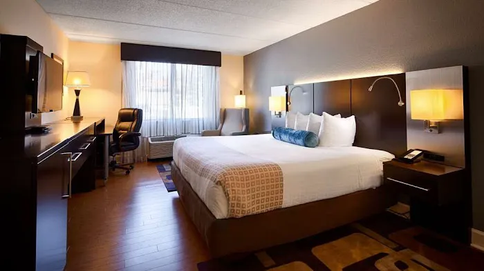 Best Western Plus Roswell/Alpharetta 4