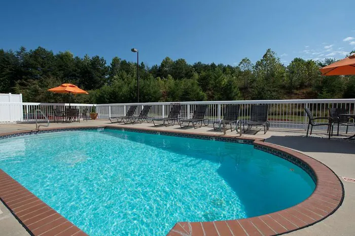 Hampton Inn Cornelia 4