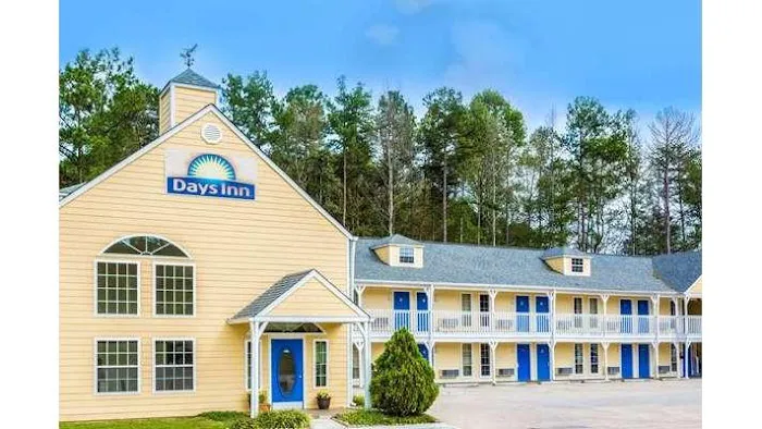 Days Inn by Wyndham Cornelia 4