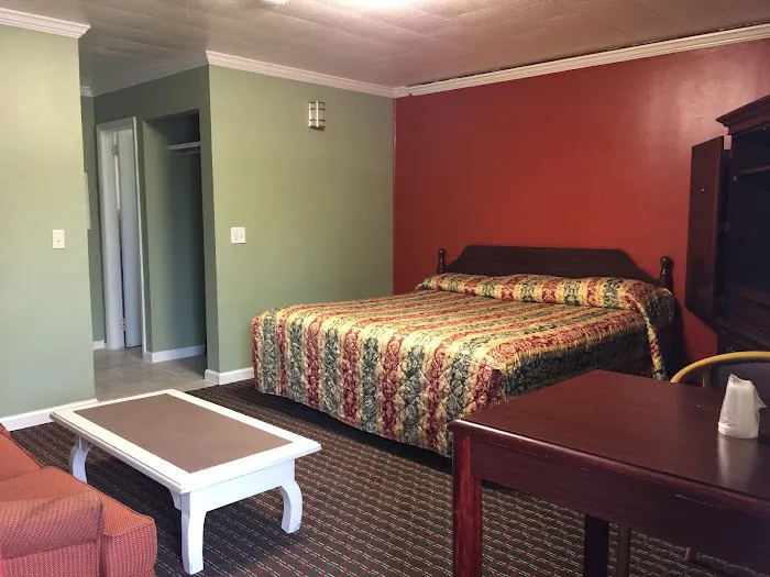 Skyland Motel 4