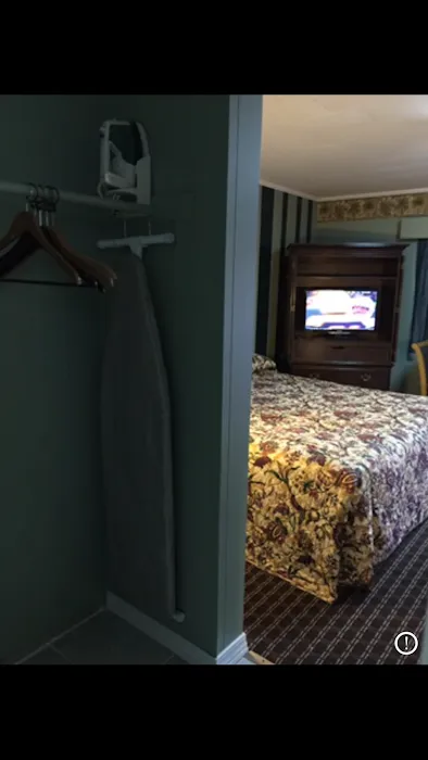 Skyland Motel 4