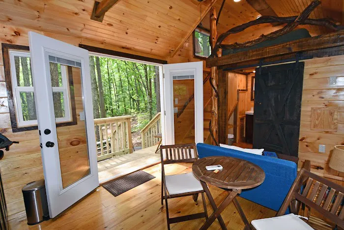 Bleu Canoe Tiny Cabins 4