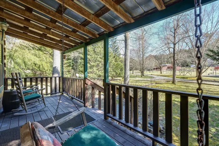 Cobb Creek Cabins 4
