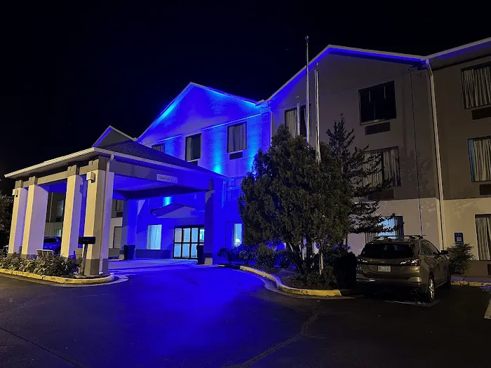 Holiday Inn Express & Suites Hiawassee, an IHG Hotel 4