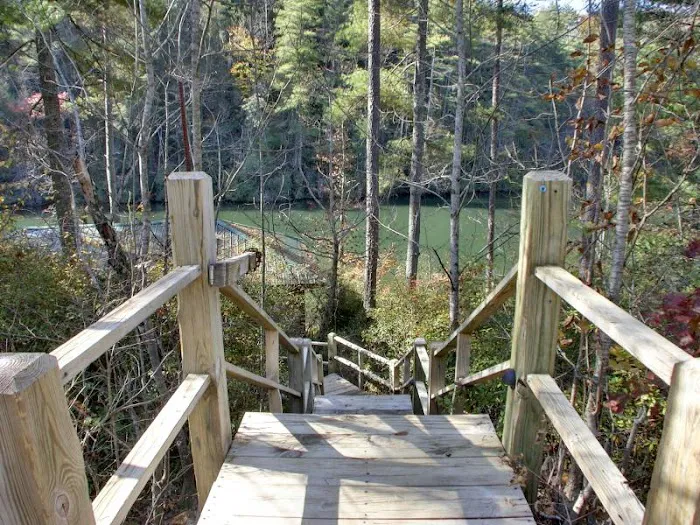Lodging on the Lake 4