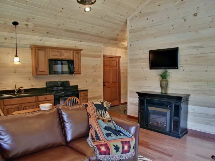 Lodging on the Lake 4
