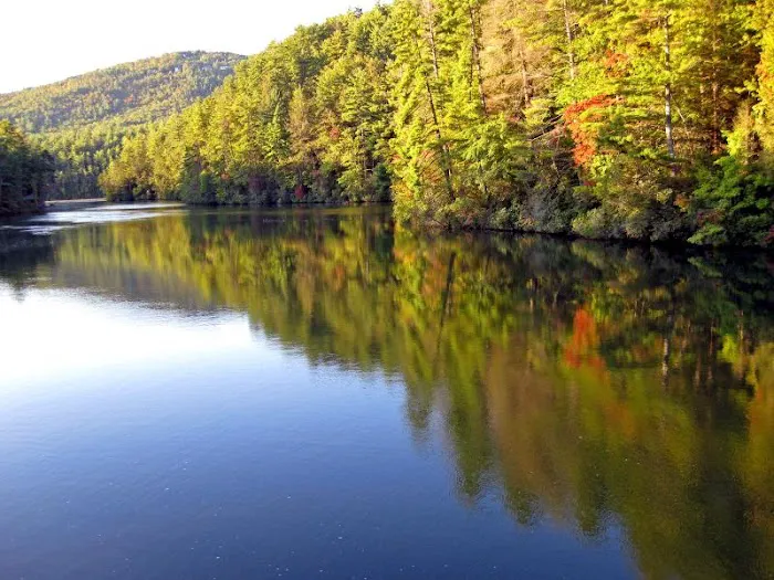 Lodging on the Lake 4