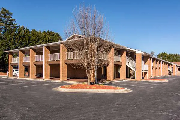 Quality Inn 4