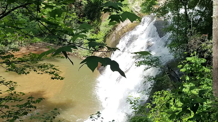 Tiger Creek Falls Inn 4