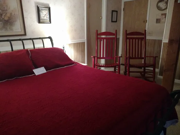 Tiger Creek Falls Inn 4