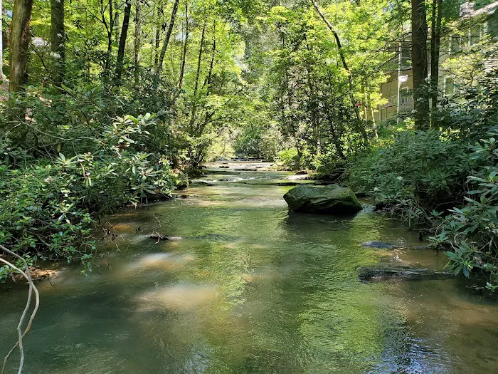 Tiger Creek Falls Inn 4