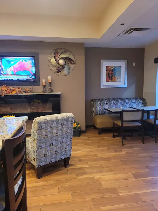 Holiday Inn Express & Suites Murphy, an IHG Hotel 4