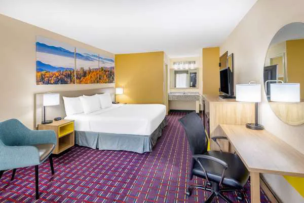 Days Inn by Wyndham Murphy 4