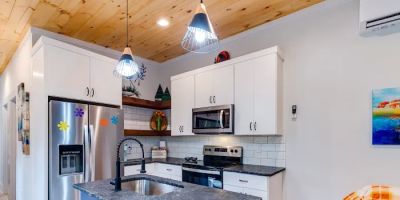 Bigfoot Tiny House /Relaxing in Blue Ridge LLC