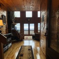 Laughing Squirrel Lodge ico