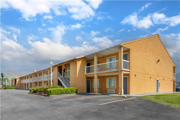 Quality Inn 4