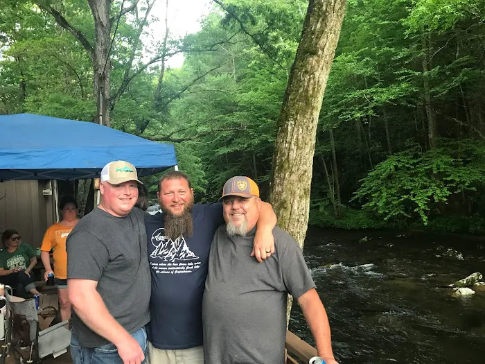 The Lodge At Green Cove & Green Cove Angler Store 4