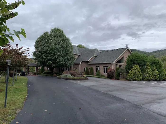 Gleanings Resort 4