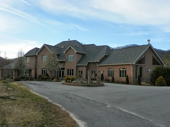 Gleanings Resort 4