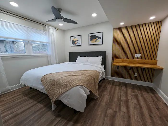 Colony Suite 4