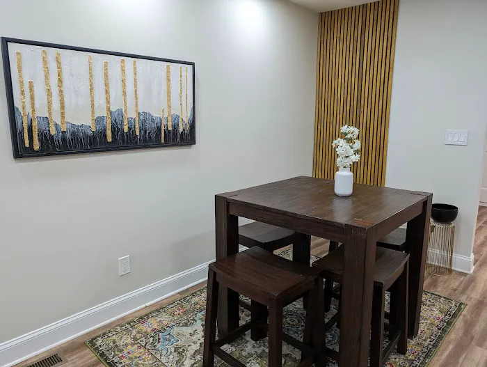 Colony Suite 4