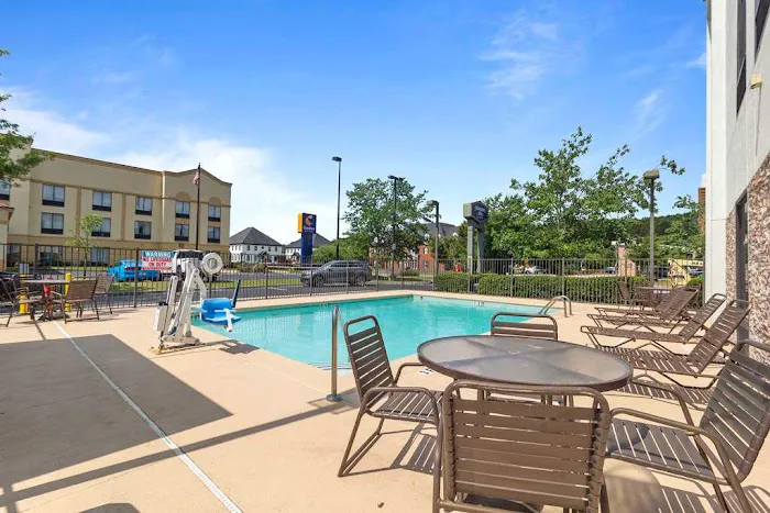Hampton Inn Atlanta/Woodstock 4