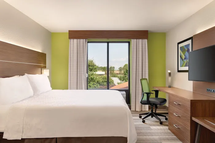 Holiday Inn Express & Suites Lavonia by IHG 4