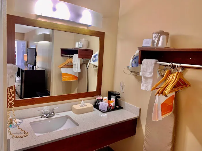 Quality Inn Seneca US-123 4