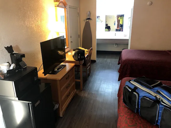Days Inn by Wyndham Seneca / Clemson Area 4