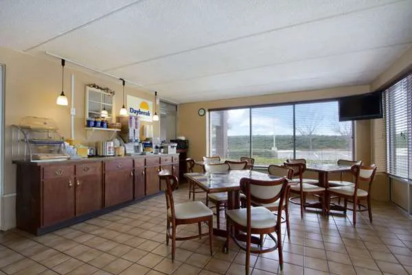 Days Inn by Wyndham Seneca / Clemson Area 4