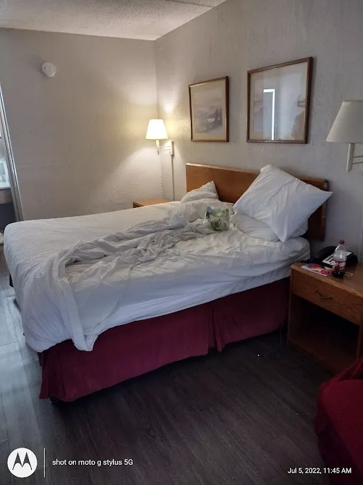Days Inn by Wyndham Seneca / Clemson Area 4
