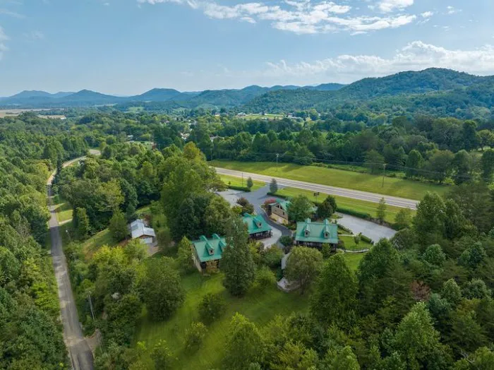 Lodge at Tellico 4