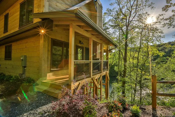 Lakeside Manor 4