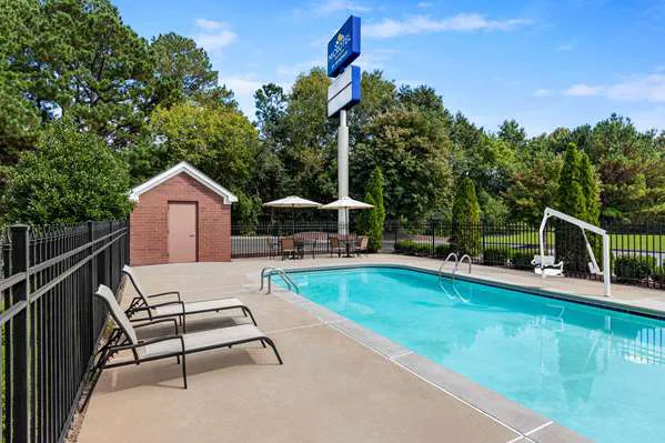 Microtel Inn & Suites by Wyndham Woodstock/Atlanta North 4