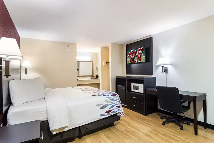 Red Roof Inn Atlanta - Kennesaw State University 4