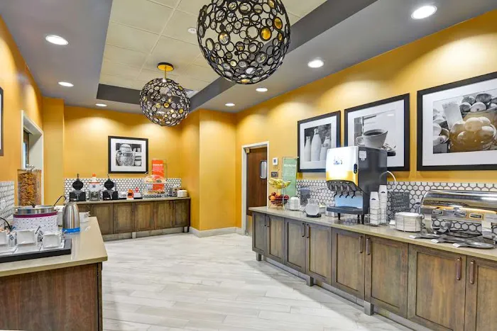 Hampton Inn Atlanta Kennesaw 5