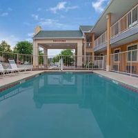 Days Inn by Wyndham Marietta White Water ico